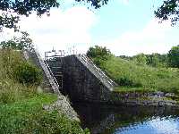 The lock seen from the downstream waiting bridge.