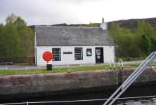 Kanalen mellan Loch Lochy och Loch Oich