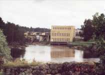Koivukosken vesivoimalaitos rakennettiin 1940-luvulla.