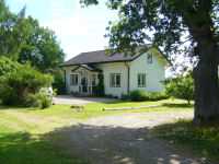 F�re detta slussvaktarstugan vid S�by slussar