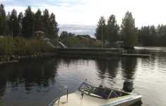 The lock seen from the downstream waiting bridge