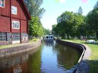 M/S Strmsholm passerar Virsbo sluss.